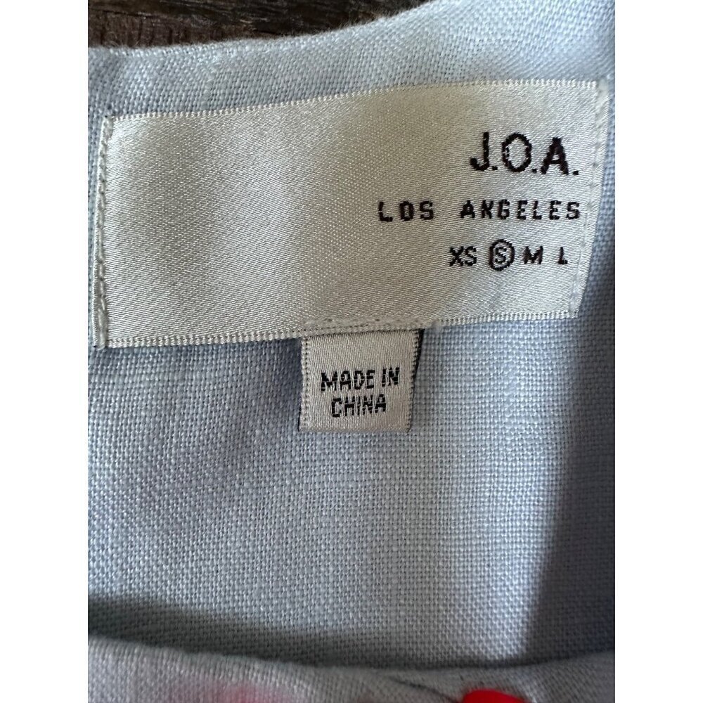 J.O.A. Los Angeles Layered Ruffle Cold Shoulder Top Chambray 100% Linen Size S - Picture 8 of 8